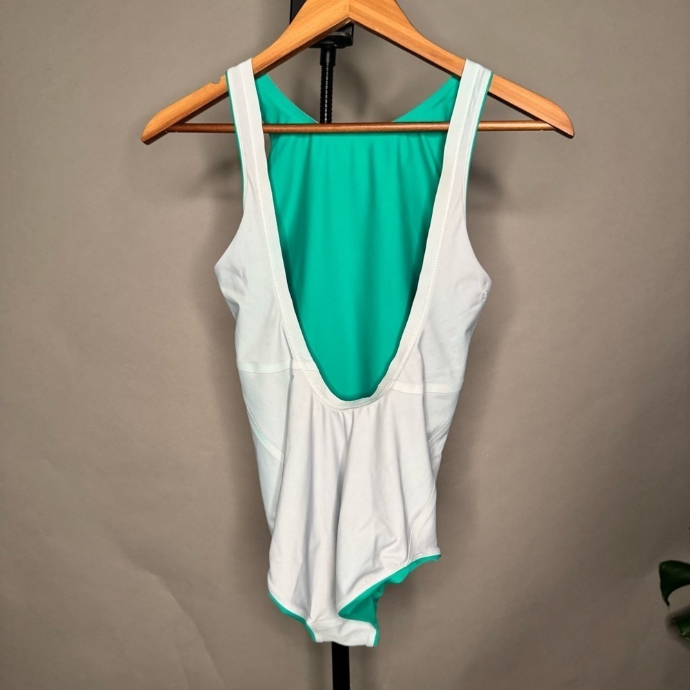 ADAY Reversible Vibrant Green / White One-Piece For the Win Swimsuit Size XS - Picture 8 of 16